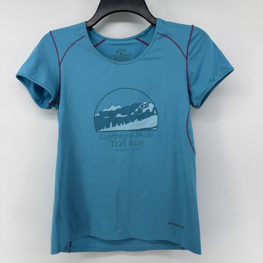Patagonia Womens Small Sky Blue Short Sleeve Continental Divide Graphic Shirt